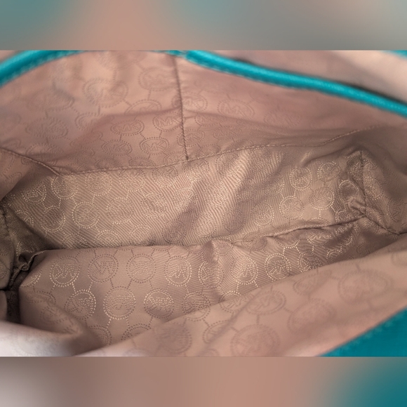 Michael Kors Cynthia Saffiano Leather Satchel  Title Blue (New) - Picture 13 of 15